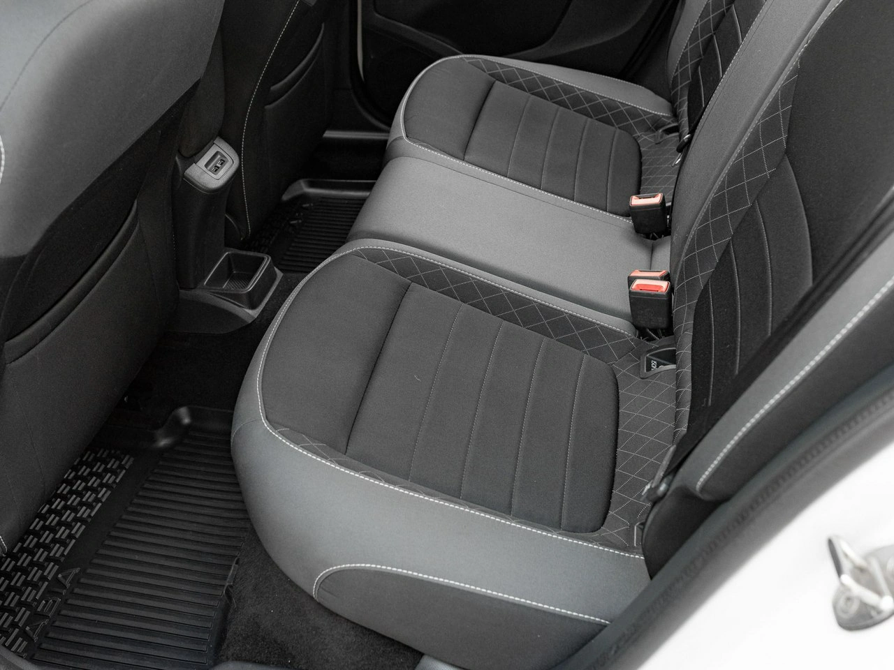 Skoda Fabia - Zdjęcie 23