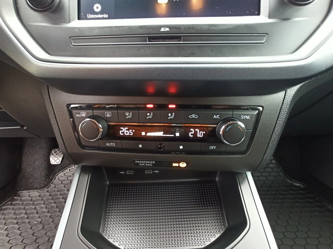 Seat Arona - Zdjęcie 12