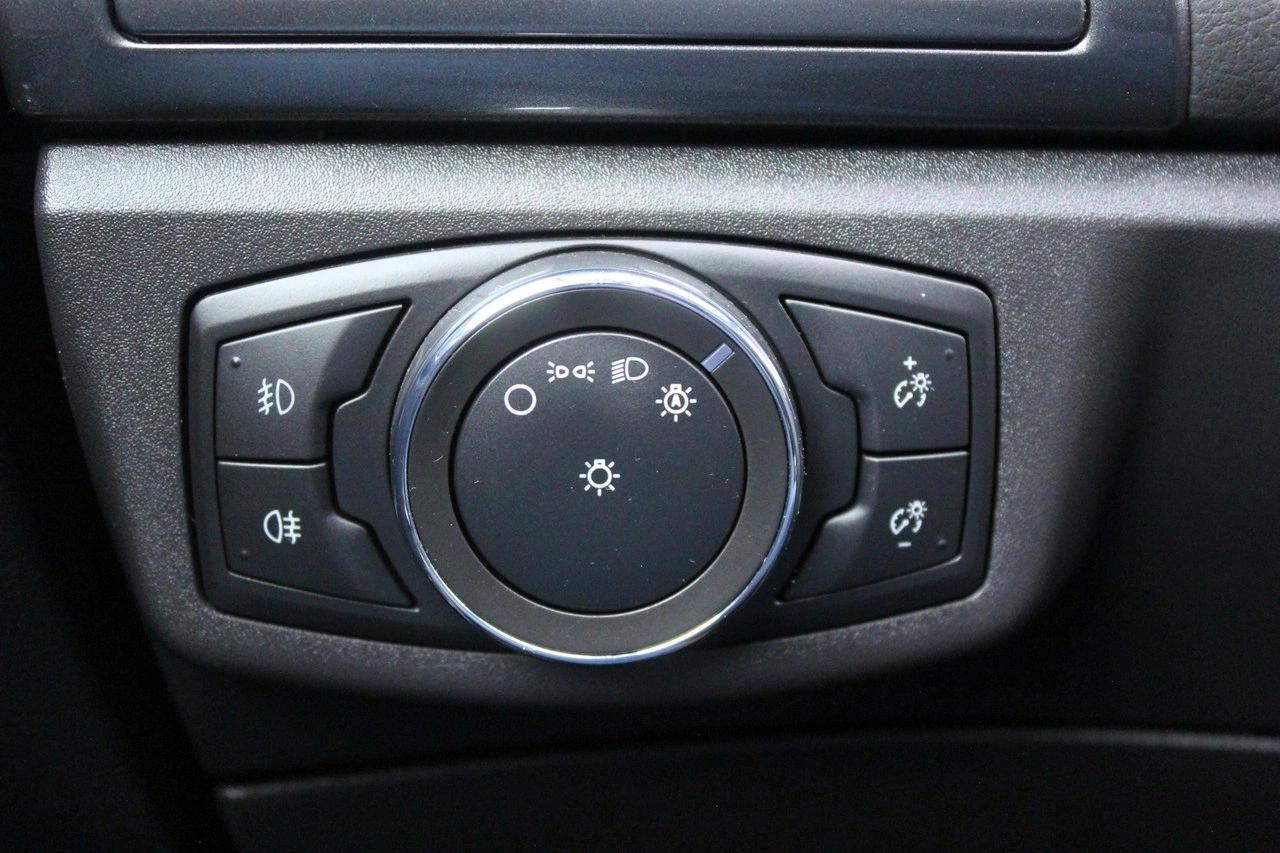 Ford Mondeo - Zdjęcie 17