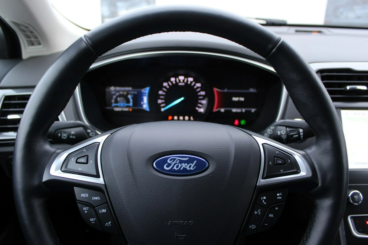 Ford Mondeo - Zdjęcie 12