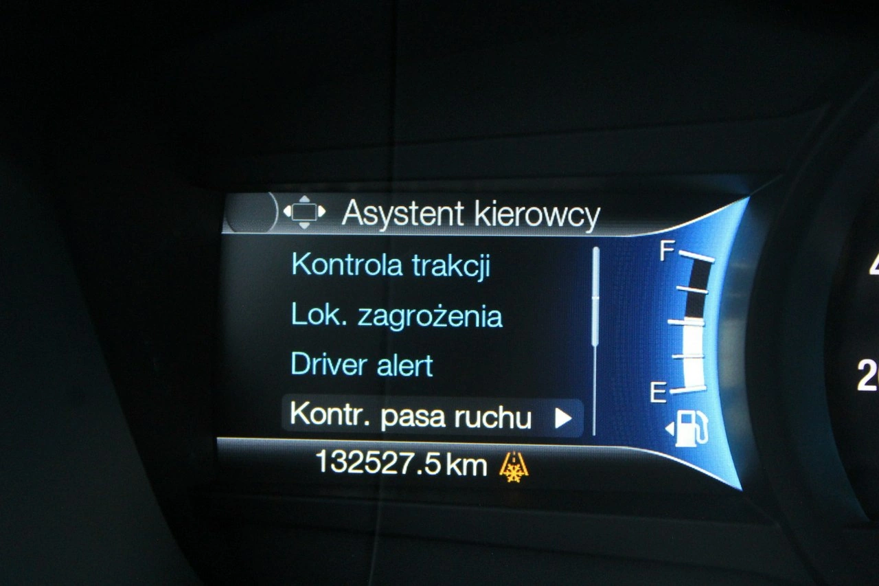 Ford Mondeo - Zdjęcie 27