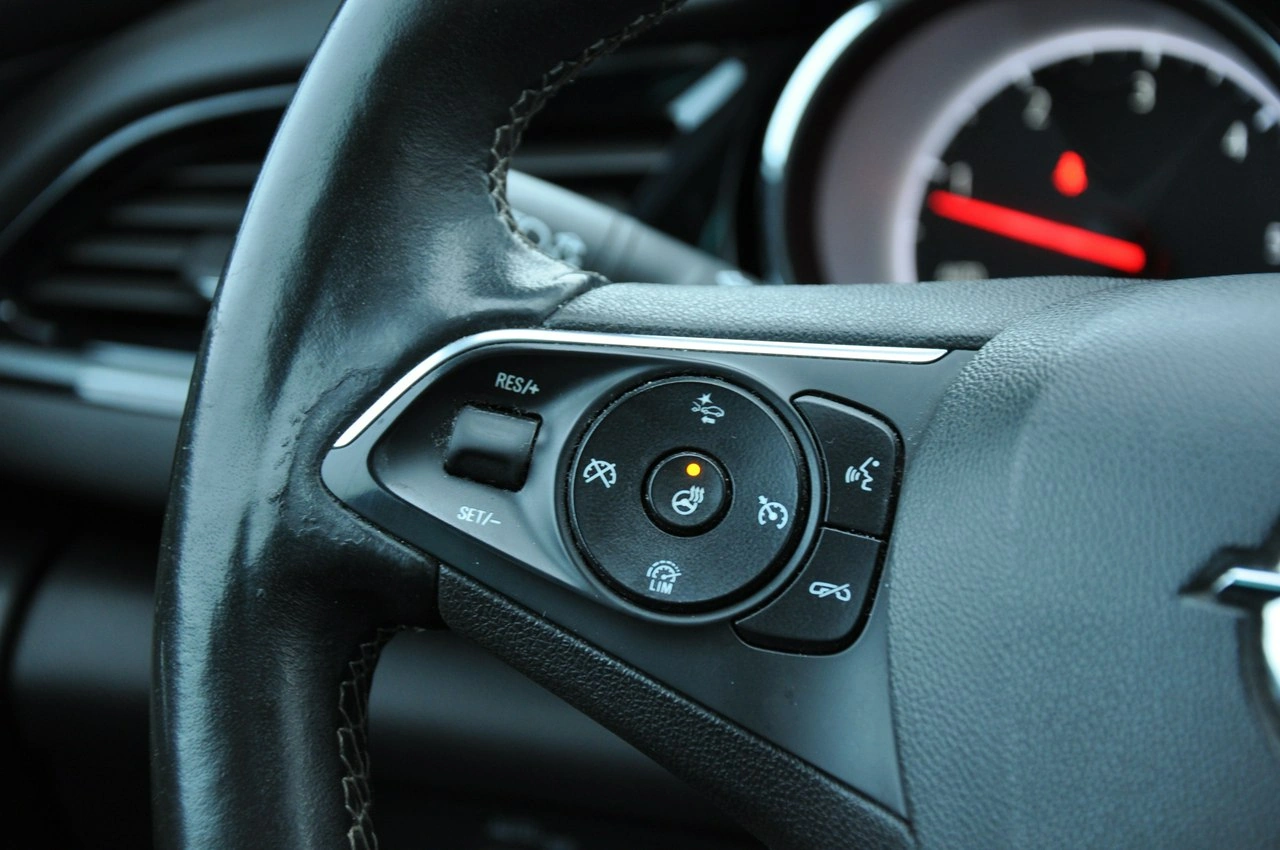 Opel Insignia - Zdjęcie 11