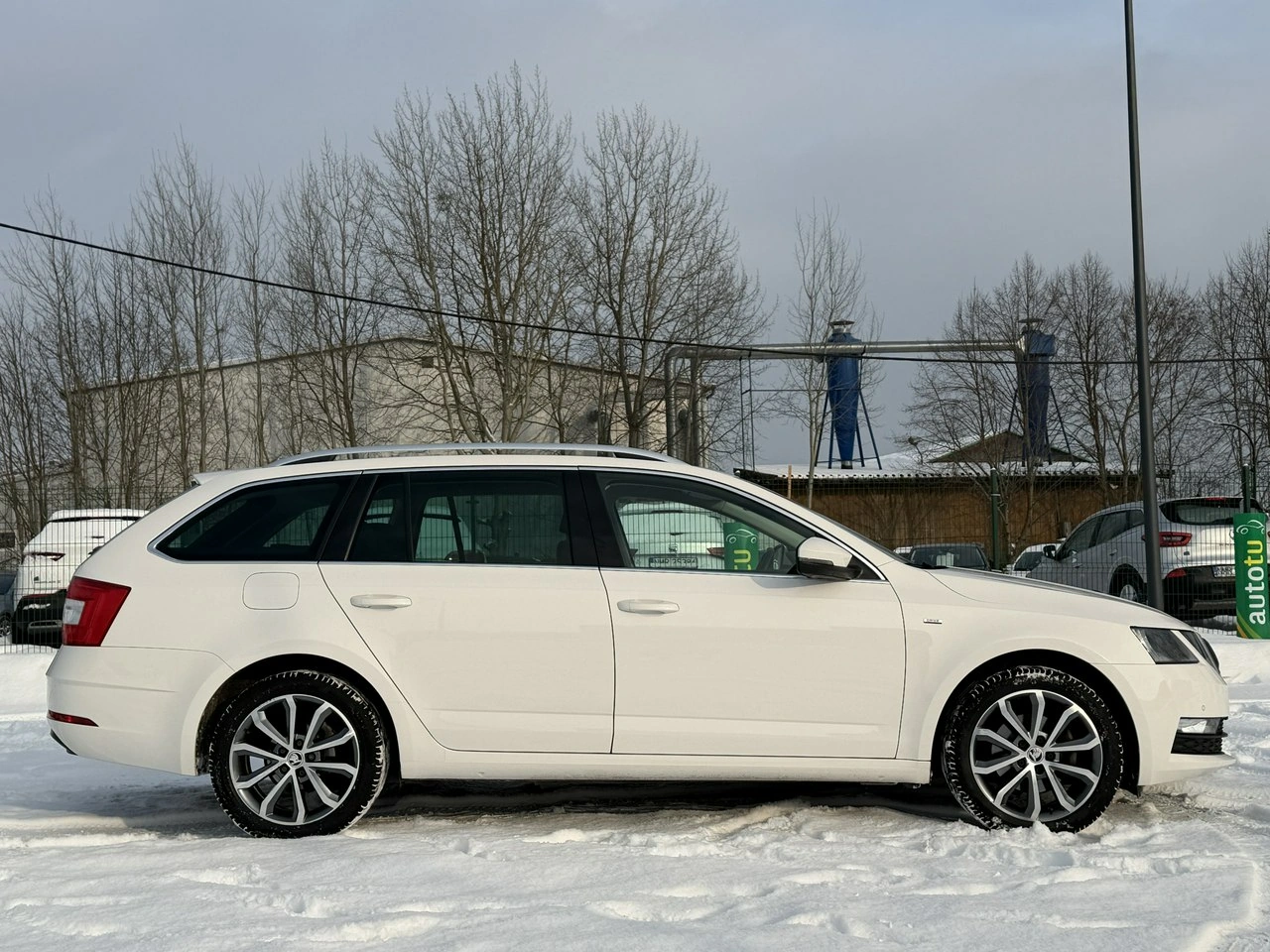 Skoda Octavia - Zdjęcie 12