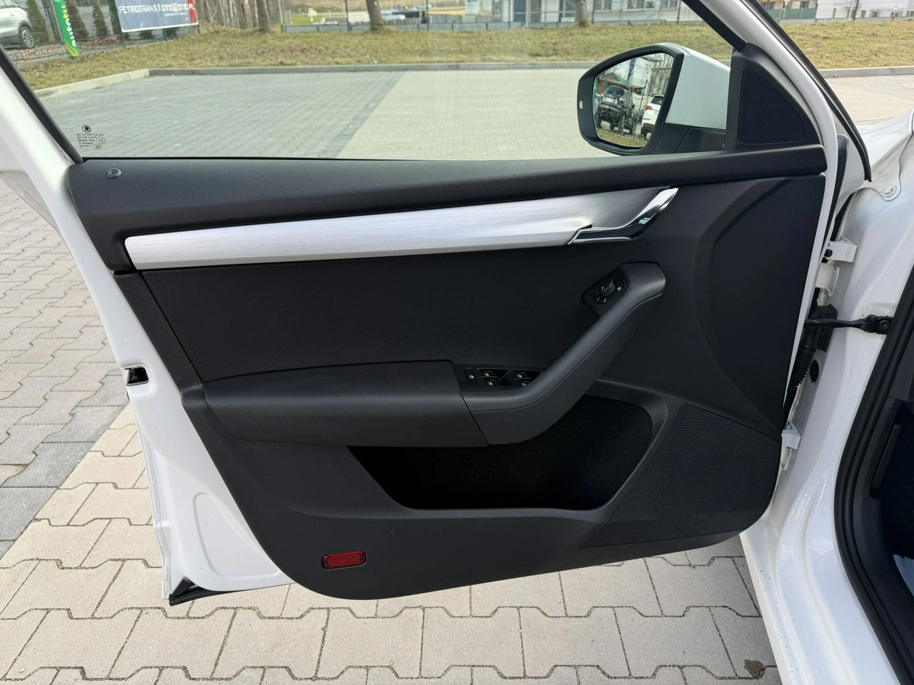 Skoda Octavia - Zdjęcie 15