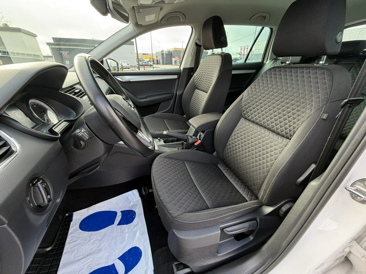 Skoda Octavia - Zdjęcie 18