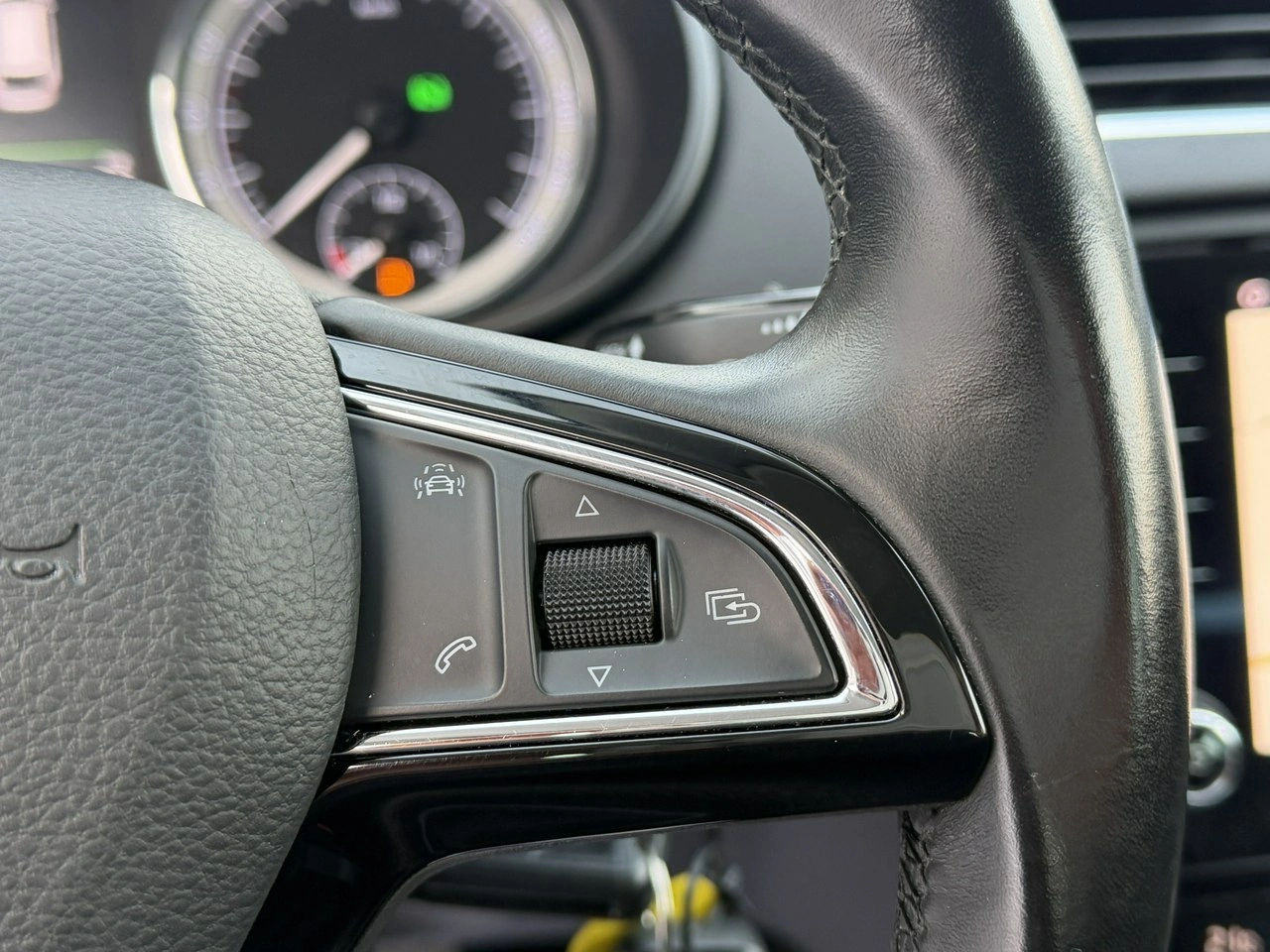 Skoda Octavia - Zdjęcie 23