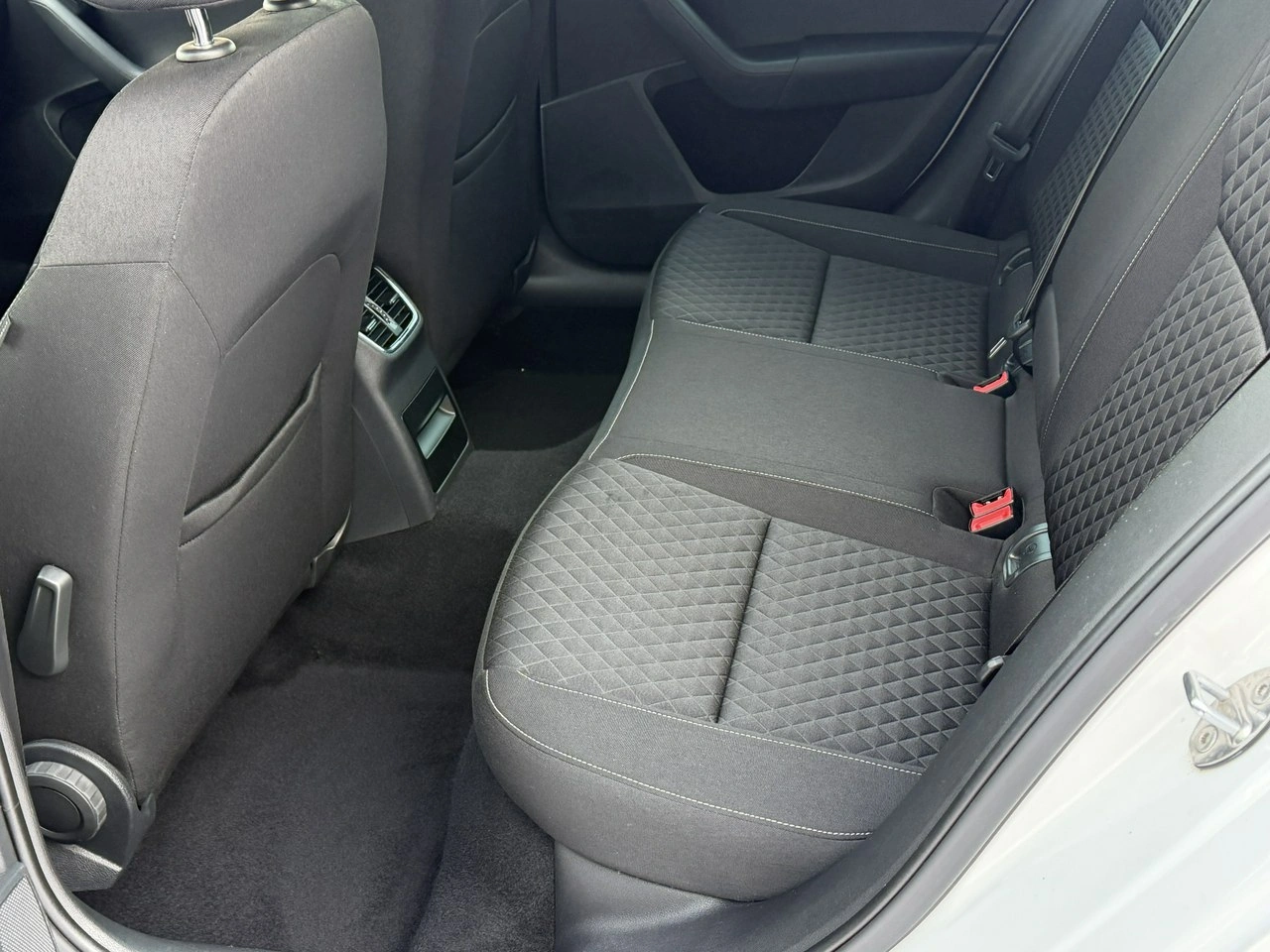 Skoda Octavia - Zdjęcie 29