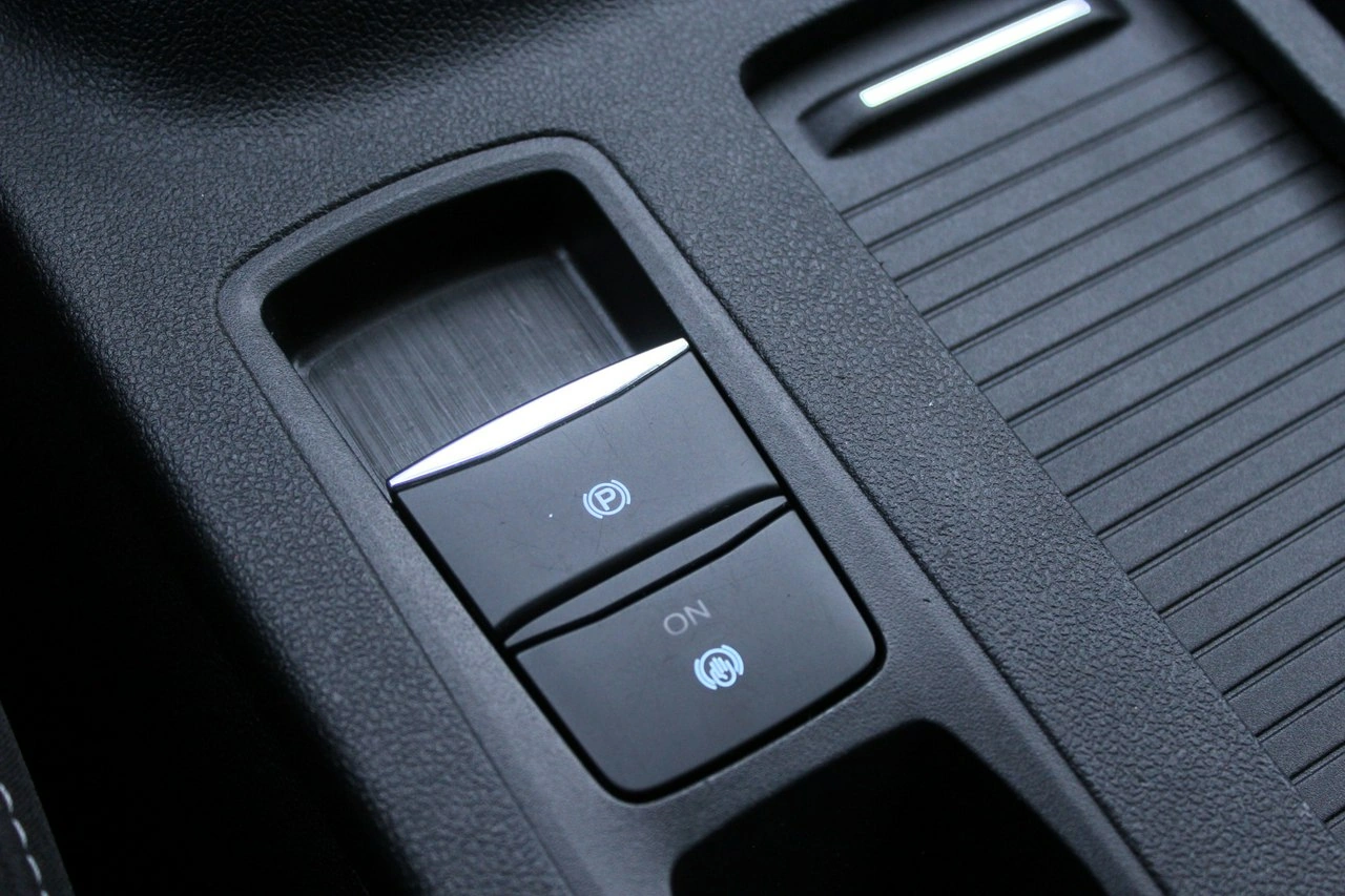 Ford Kuga - Zdjęcie 19