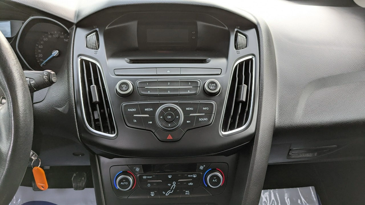 Ford Focus - Zdjęcie 23