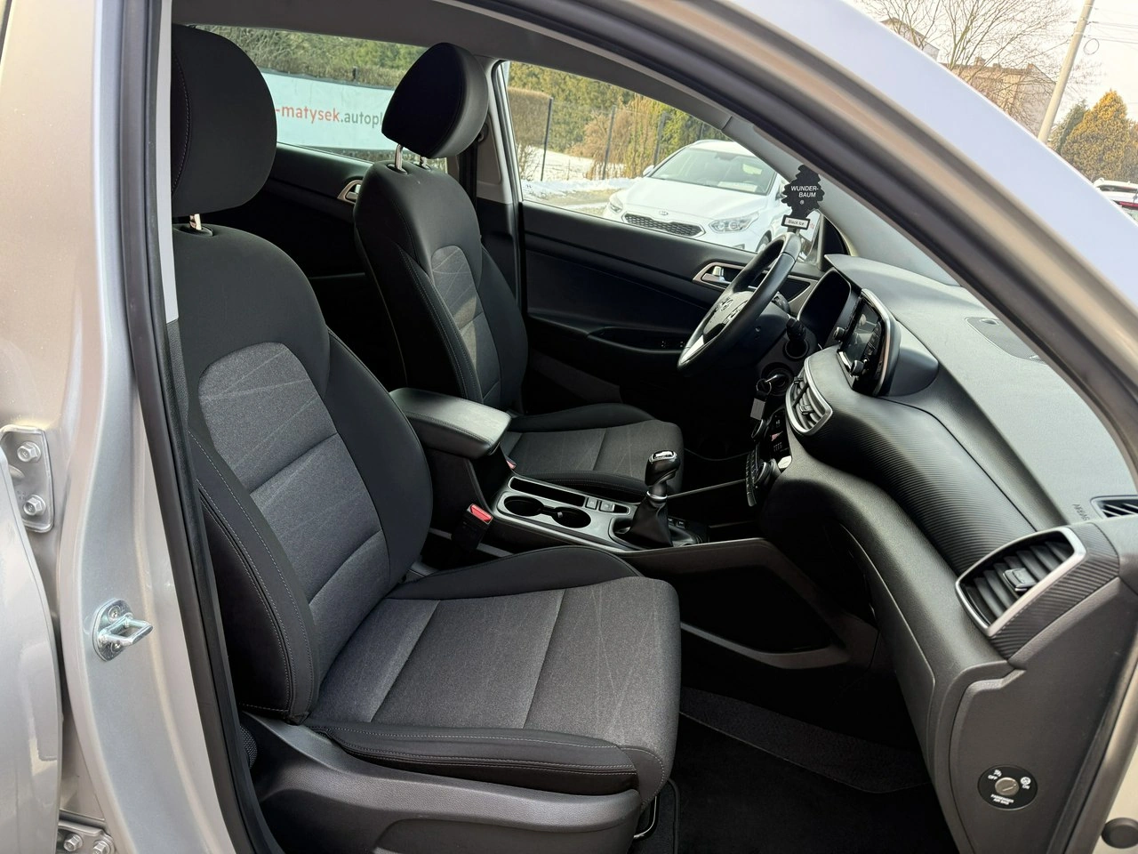 Hyundai Tucson - Zdjęcie 24