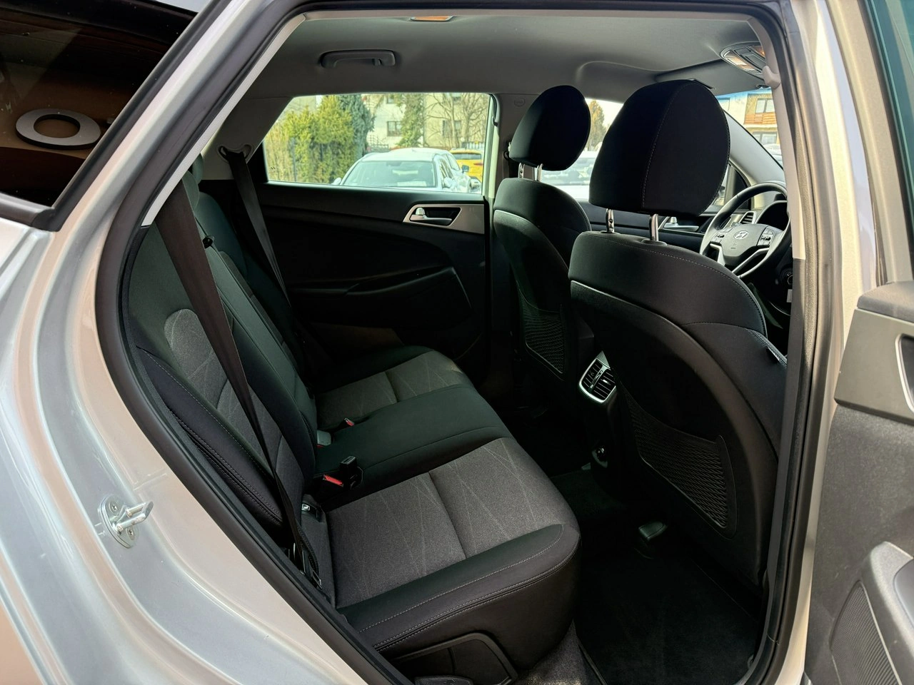 Hyundai Tucson - Zdjęcie 27