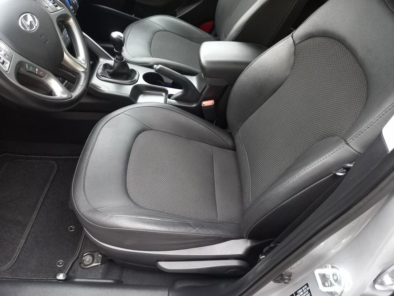 Hyundai ix35 - Zdjęcie 30