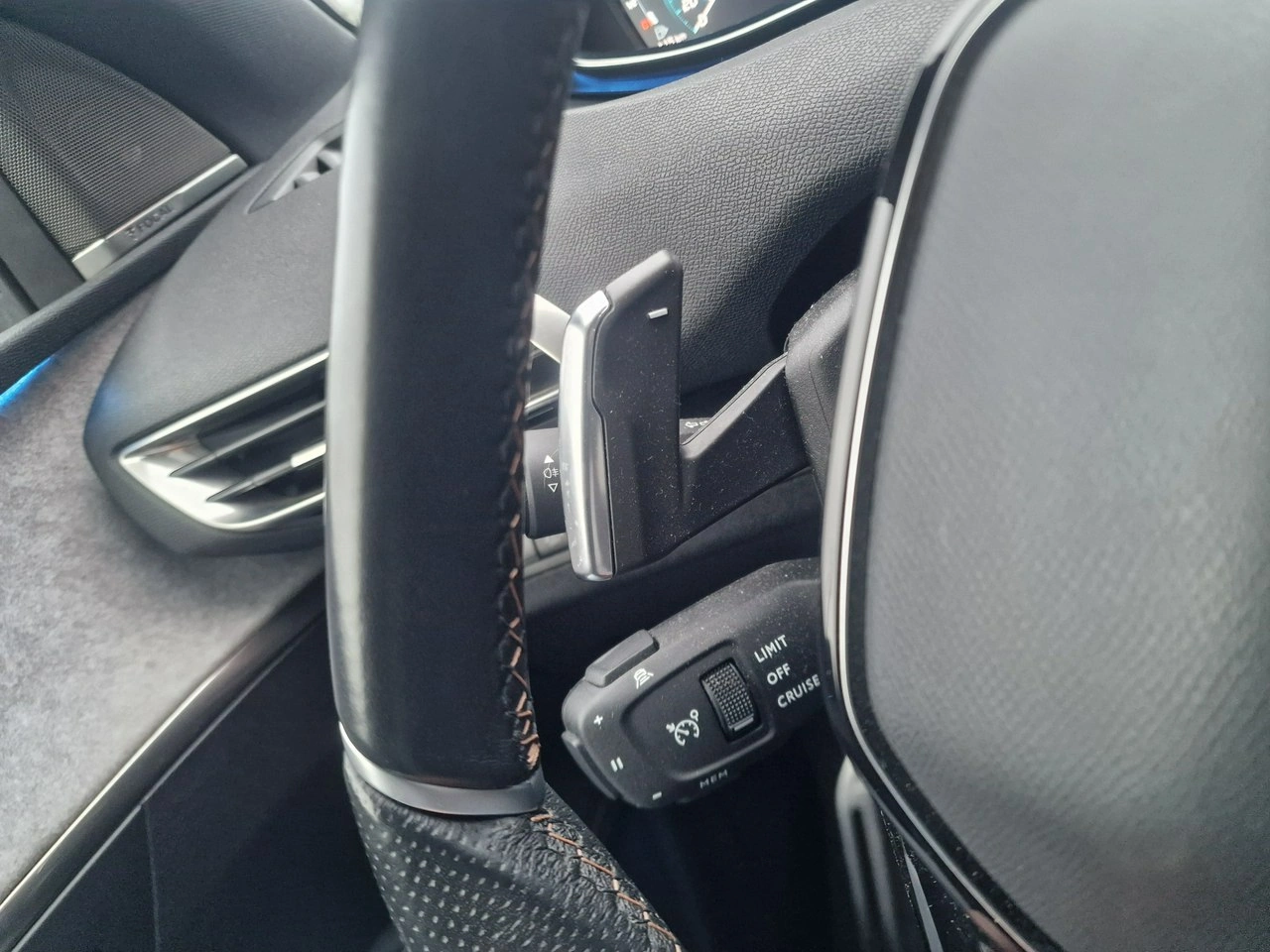 Peugeot 3008 - Zdjęcie 21