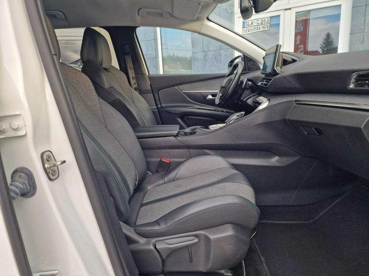 Peugeot 3008 - Zdjęcie 24