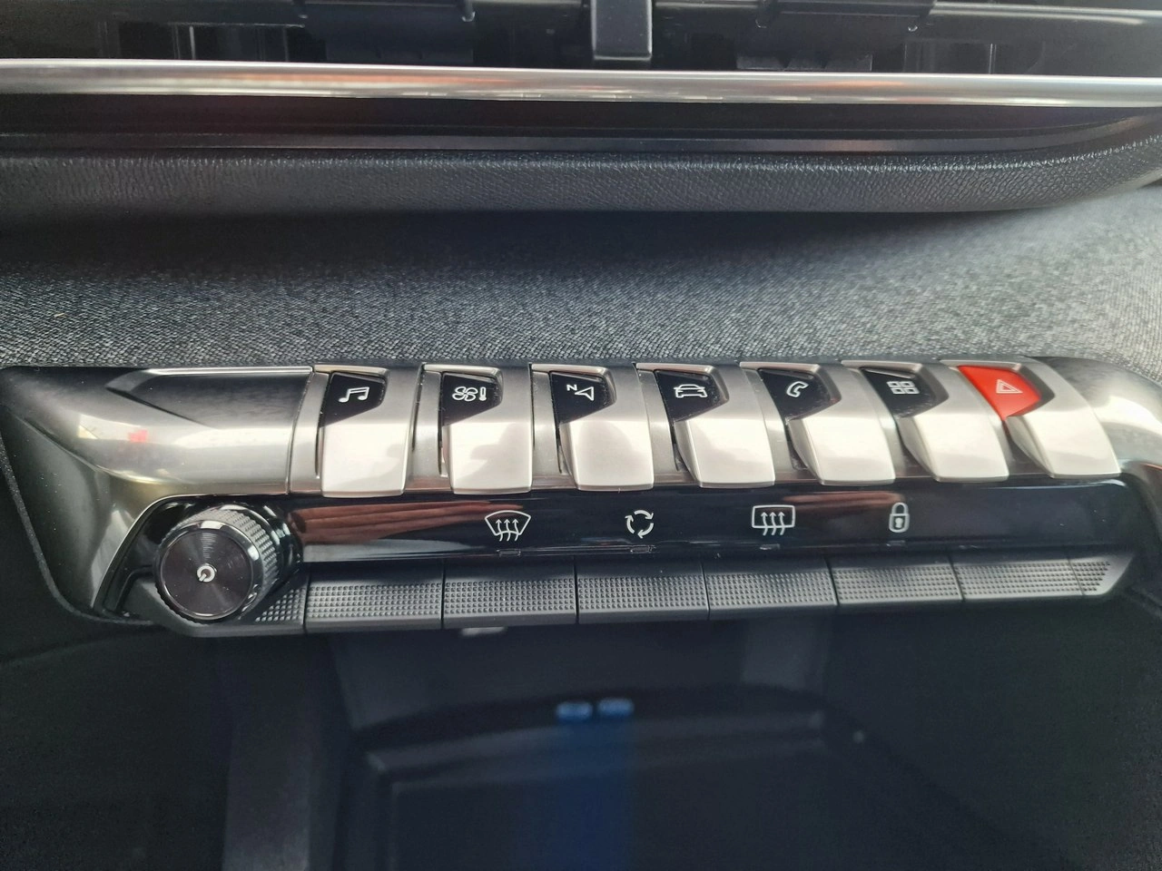 Peugeot 3008 - Zdjęcie 33