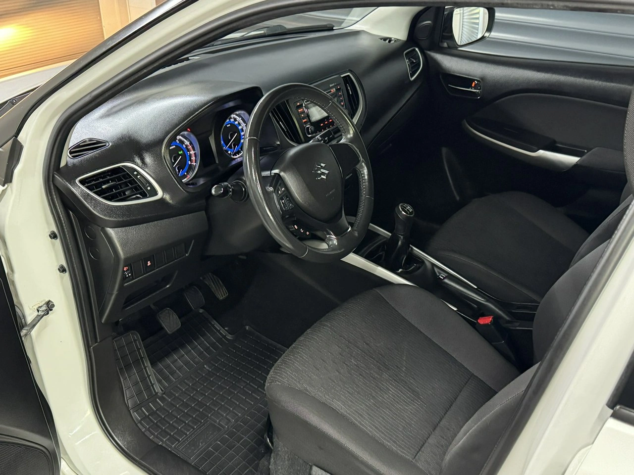 Suzuki Baleno - Zdjęcie 8