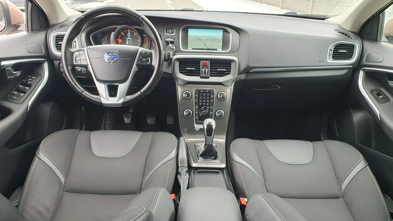 Volvo V40 - Zdjęcie 4