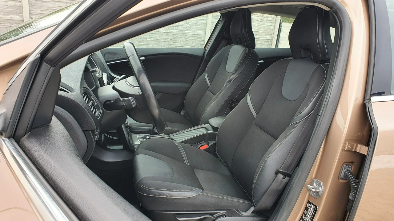 Volvo V40 - Zdjęcie 5