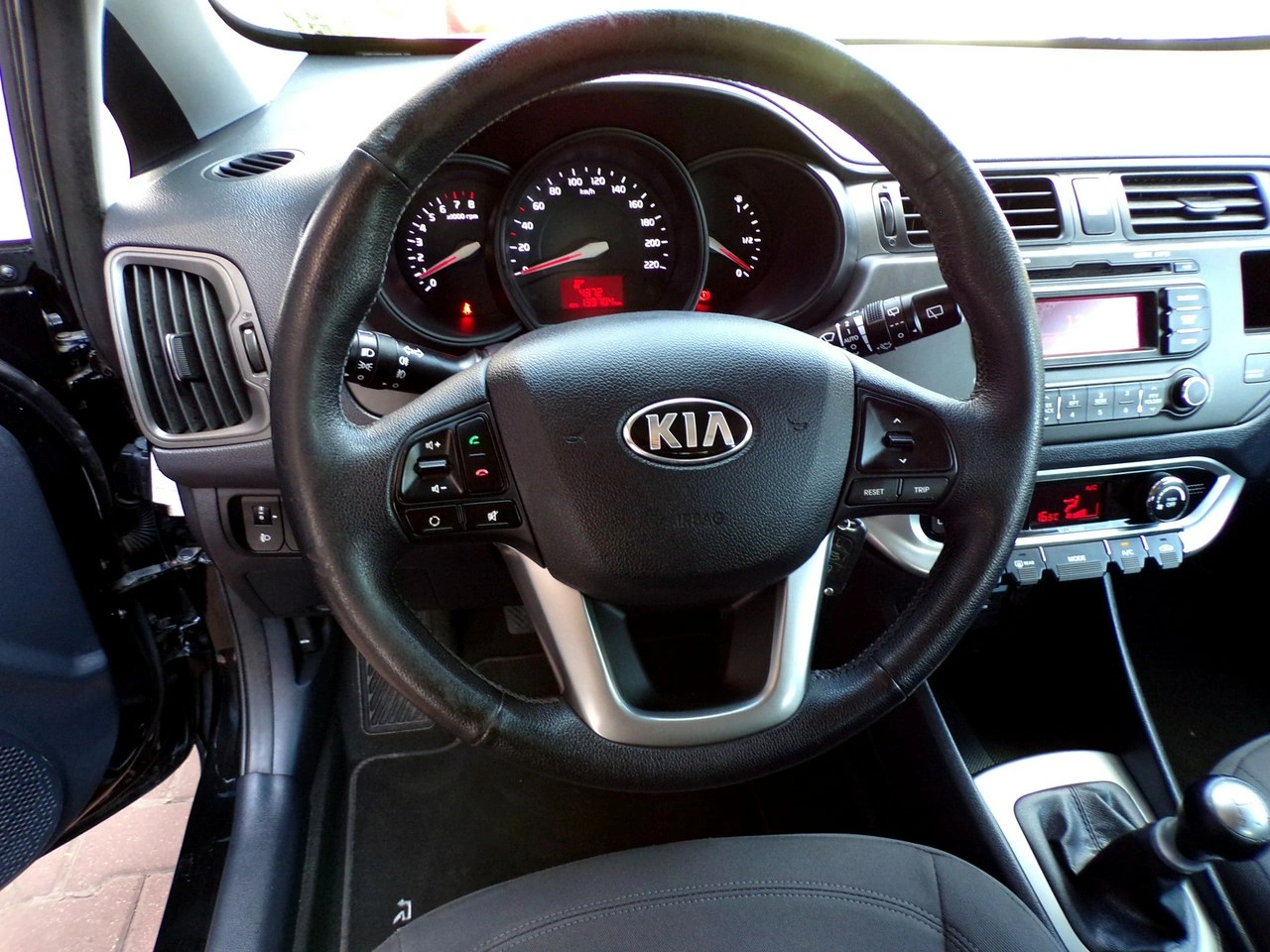 Kia Rio - Zdjęcie 20