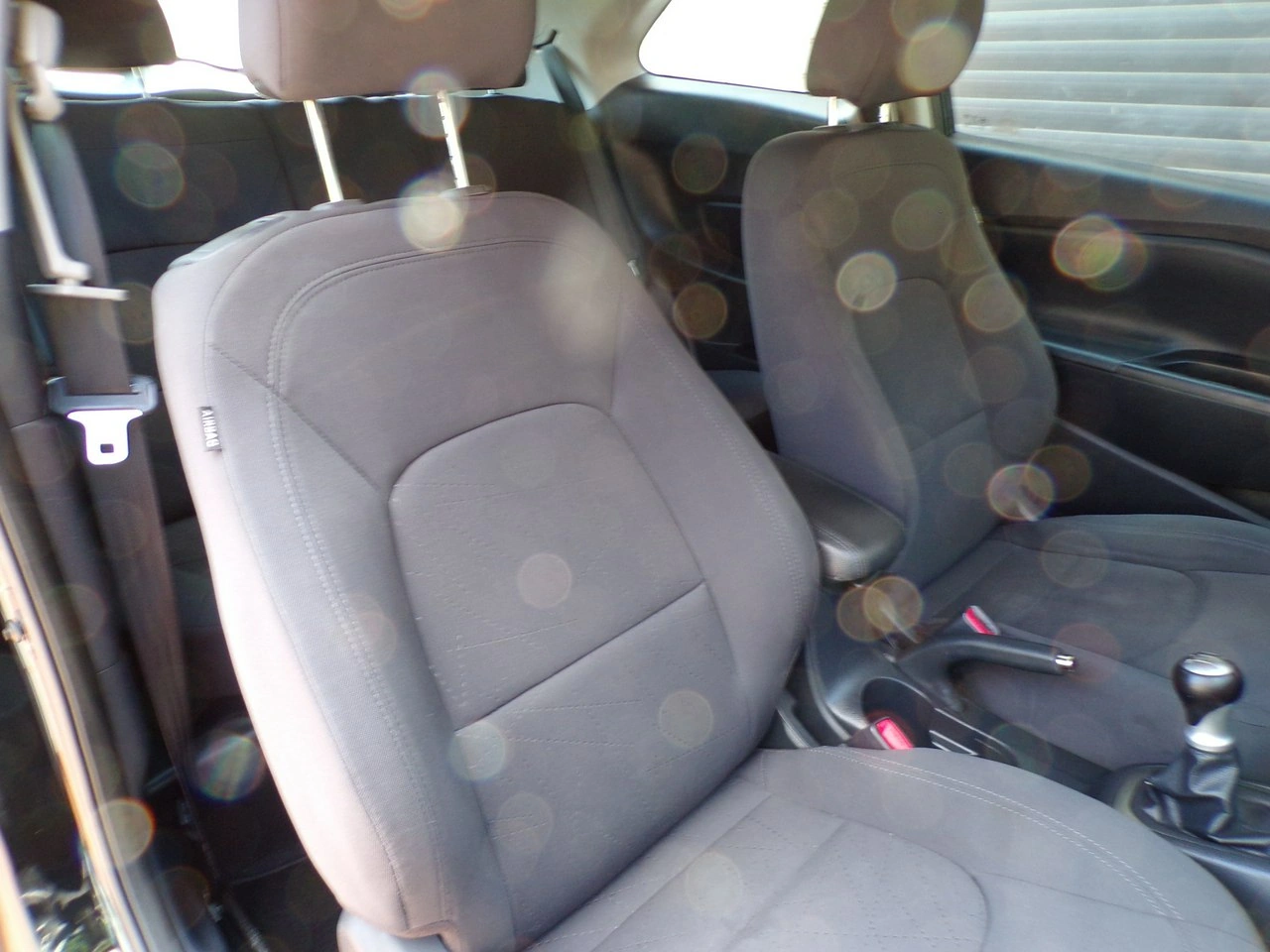 Kia Rio - Zdjęcie 25