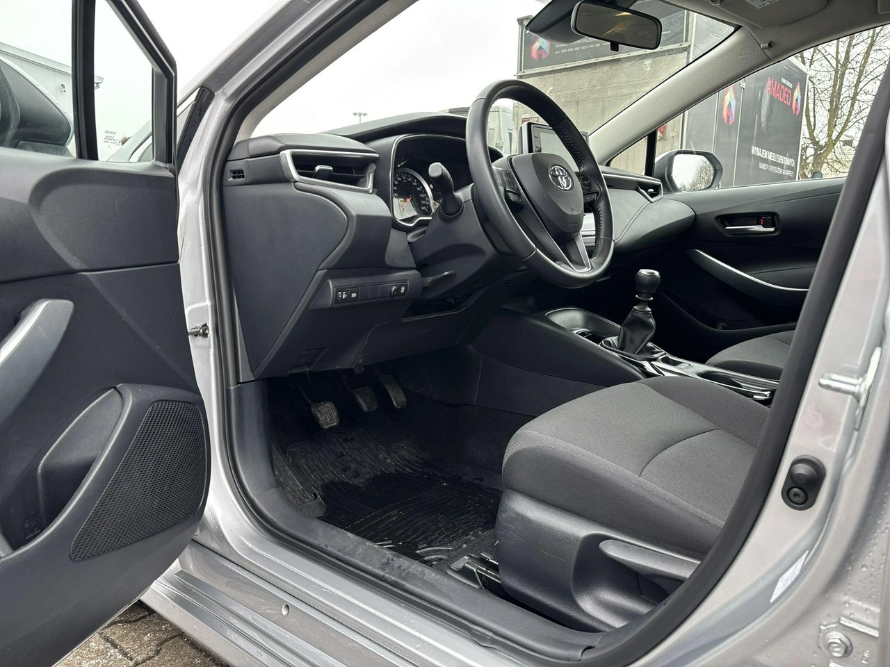 Toyota Corolla - Zdjęcie 9