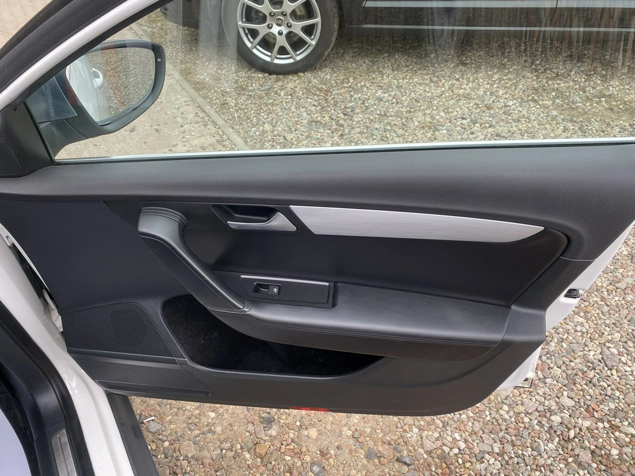 Volkswagen Passat Alltrack - Zdjęcie 25