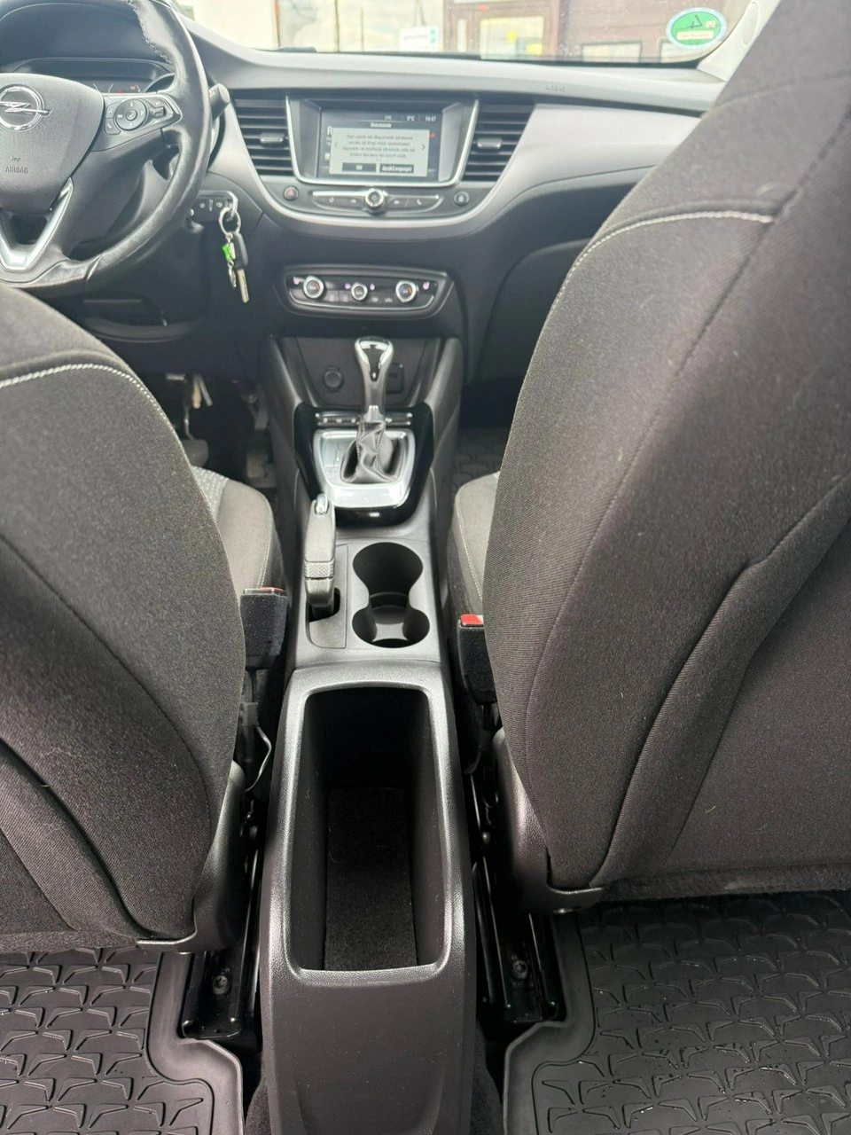 Opel Crossland X - Zdjęcie 17