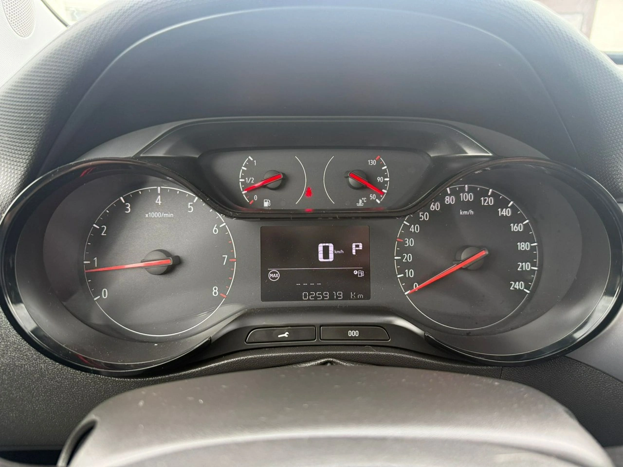 Opel Crossland X - Zdjęcie 22