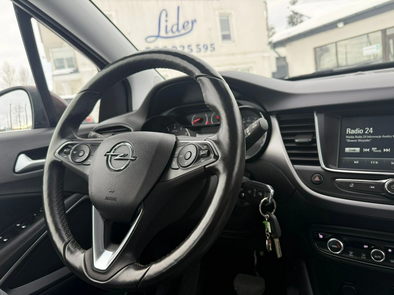 Opel Crossland X - Zdjęcie 26