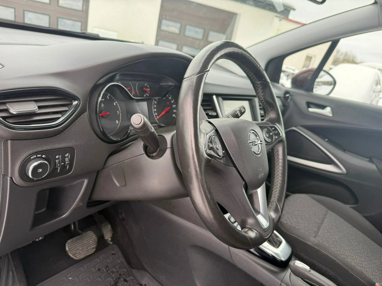 Opel Crossland X - Zdjęcie 30