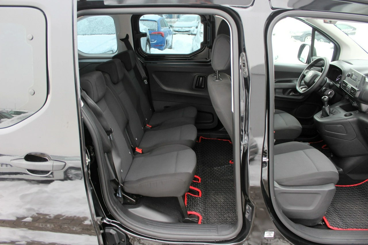 Toyota Proace City Verso - Zdjęcie 13