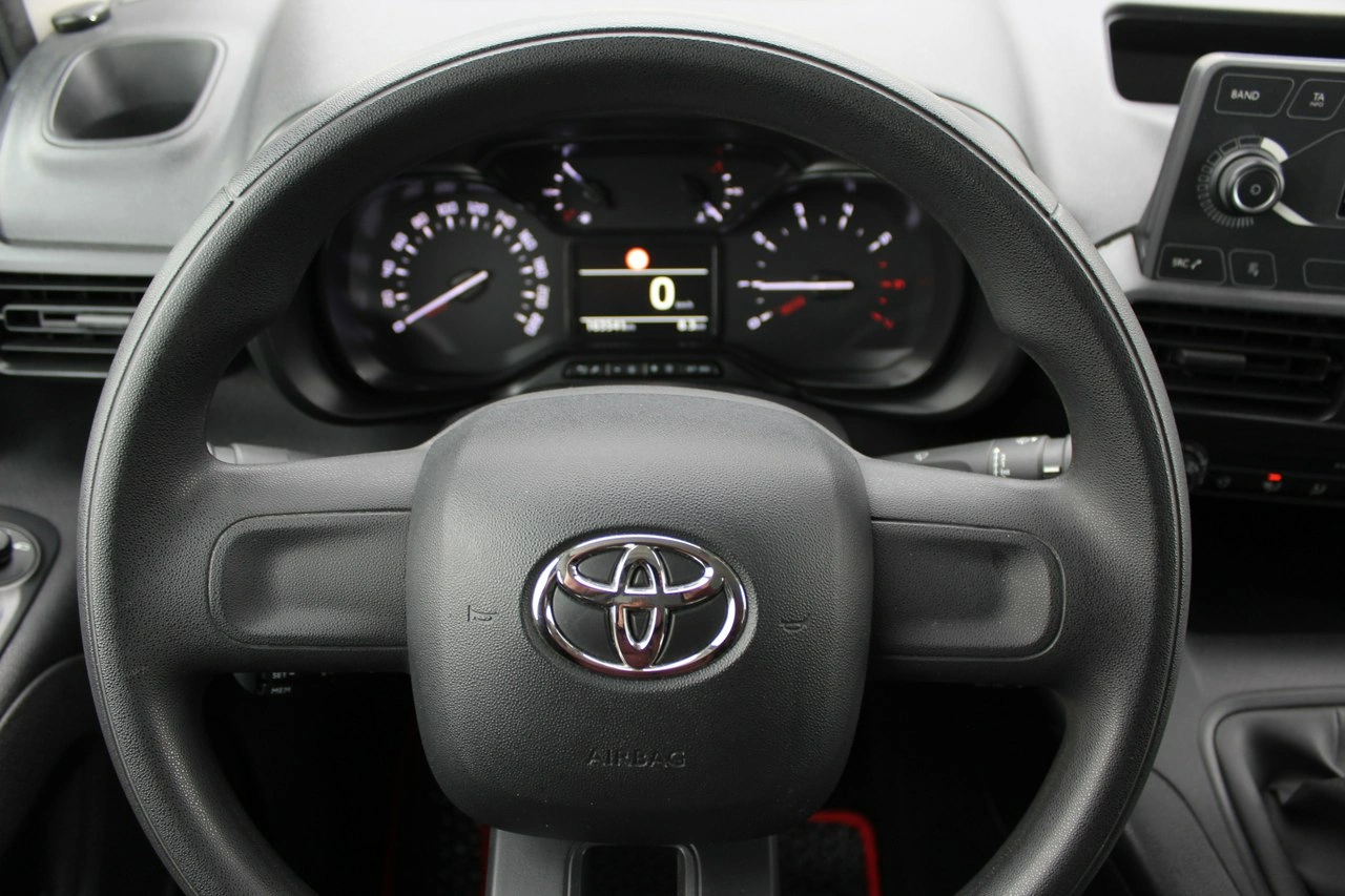 Toyota Proace City Verso - Zdjęcie 15