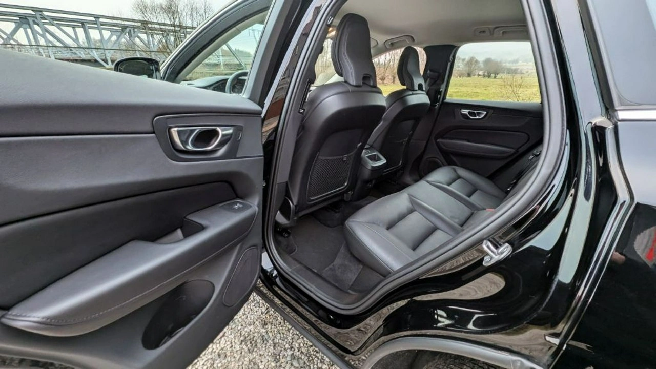Volvo XC 60 - Zdjęcie 19