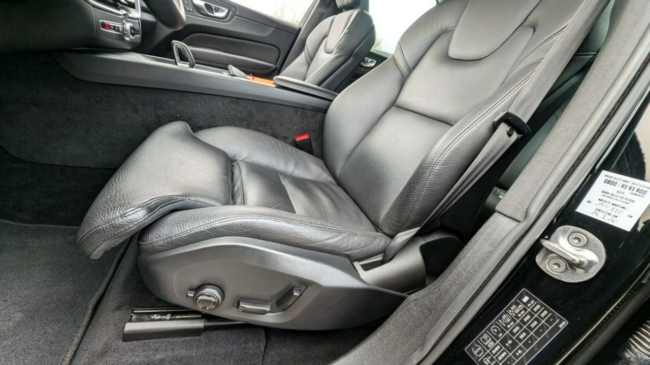 Volvo XC 60 - Zdjęcie 23