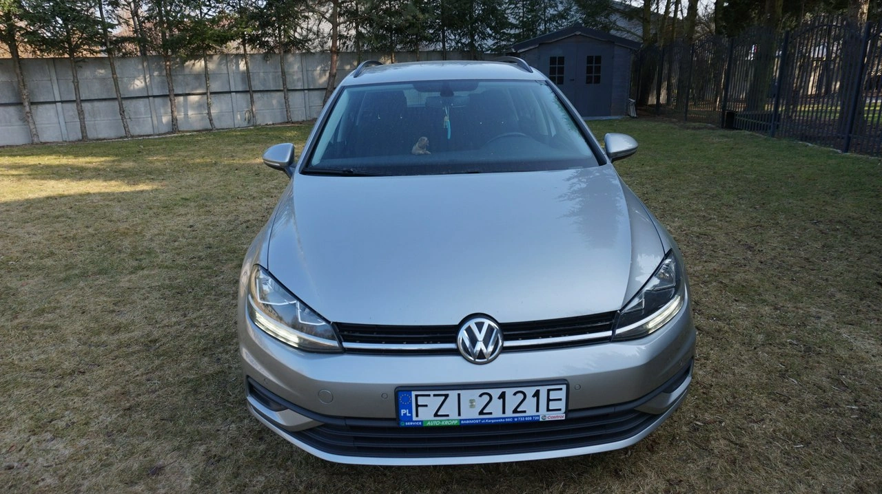 Volkswagen Golf - Zdjęcie 1