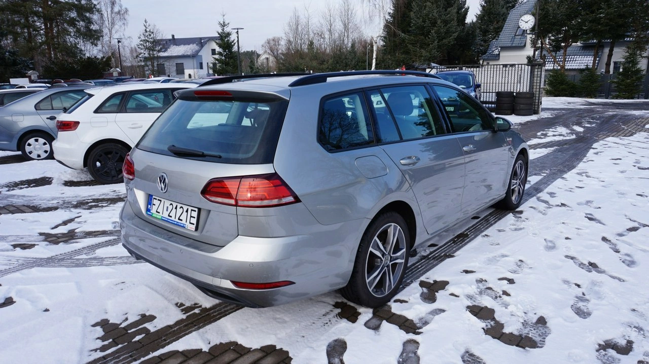 Volkswagen Golf - Zdjęcie 4