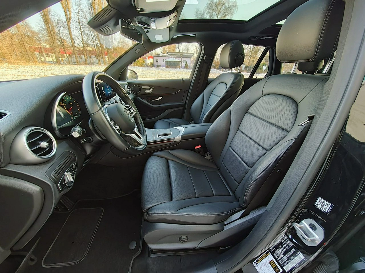 Mercedes GLC 300 - Zdjęcie 14