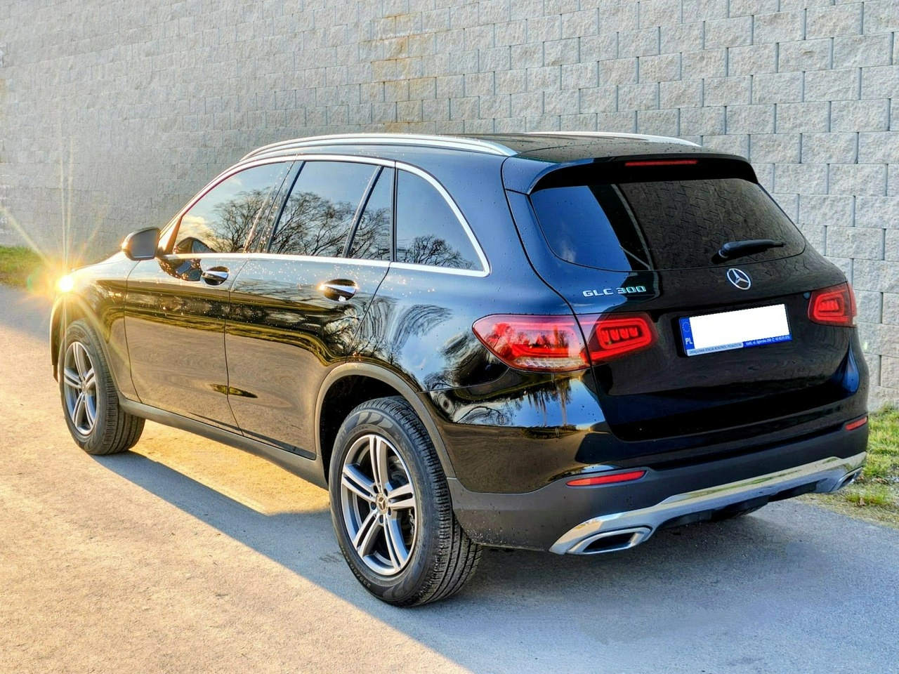 Mercedes GLC 300 - Zdjęcie 3