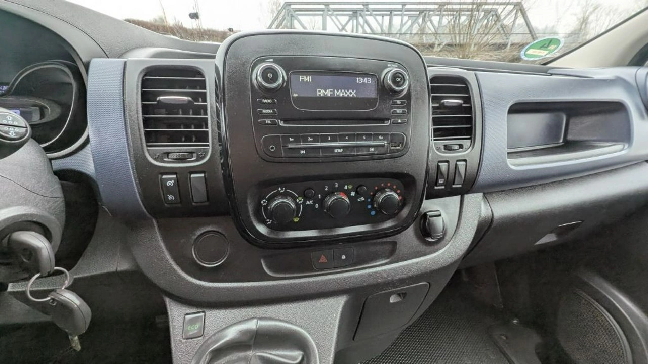 Opel Vivaro - Zdjęcie 12