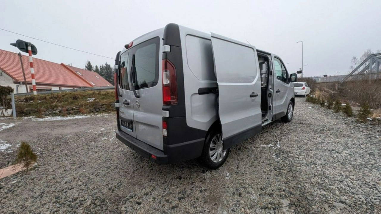 Opel Vivaro - Zdjęcie 6