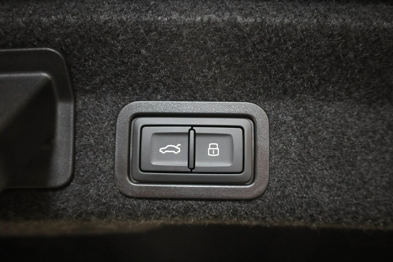 Audi A6 - Zdjęcie 16