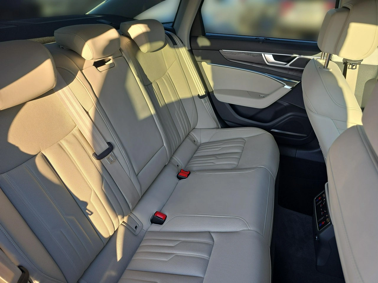 Audi A6 - Zdjęcie 10