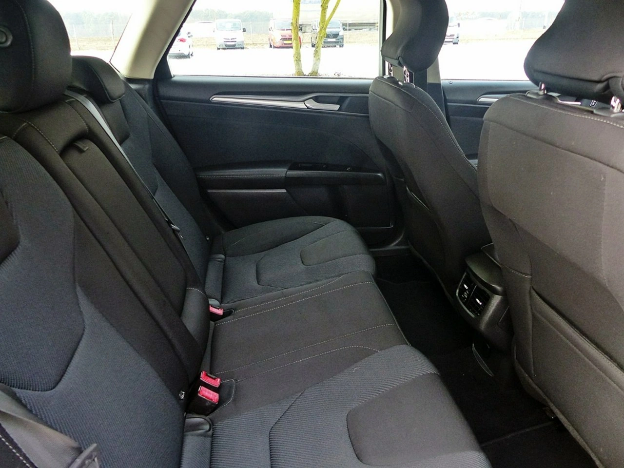 Ford Mondeo - Zdjęcie 23