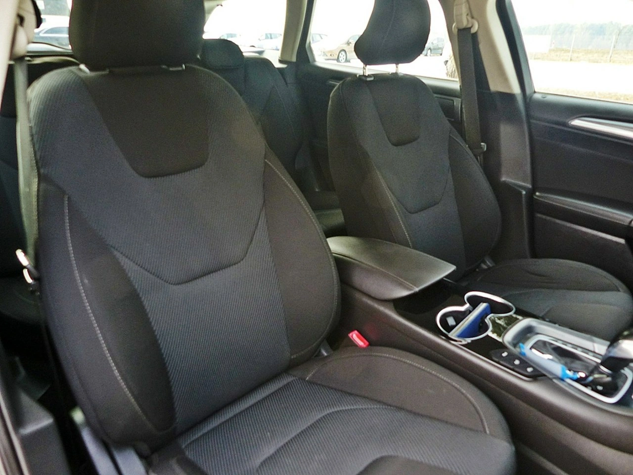 Ford Mondeo - Zdjęcie 26