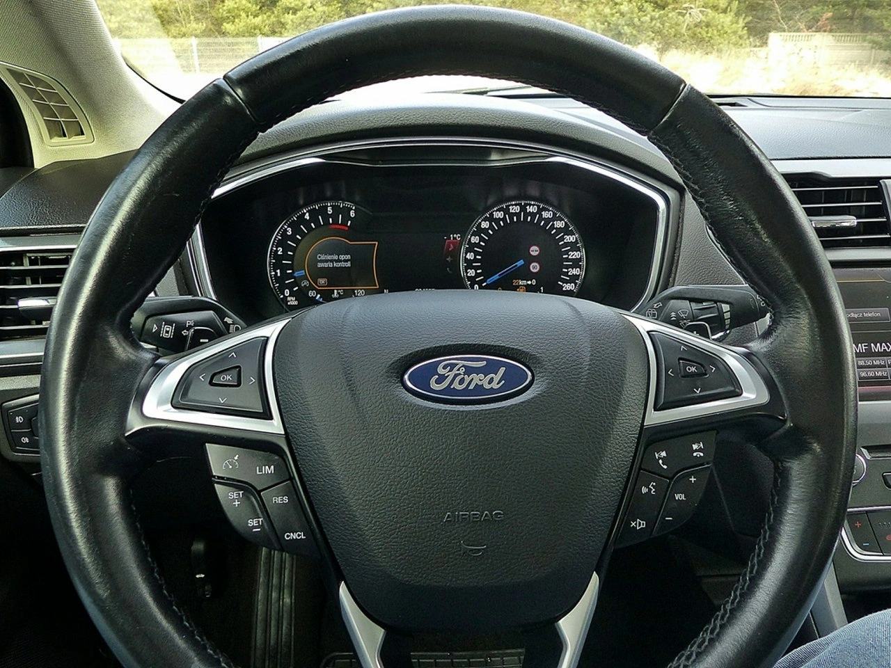 Ford Mondeo - Zdjęcie 27