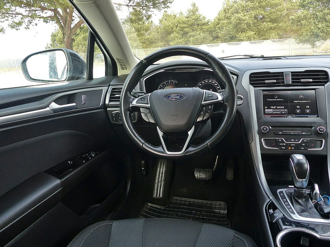 Ford Mondeo - Zdjęcie 34