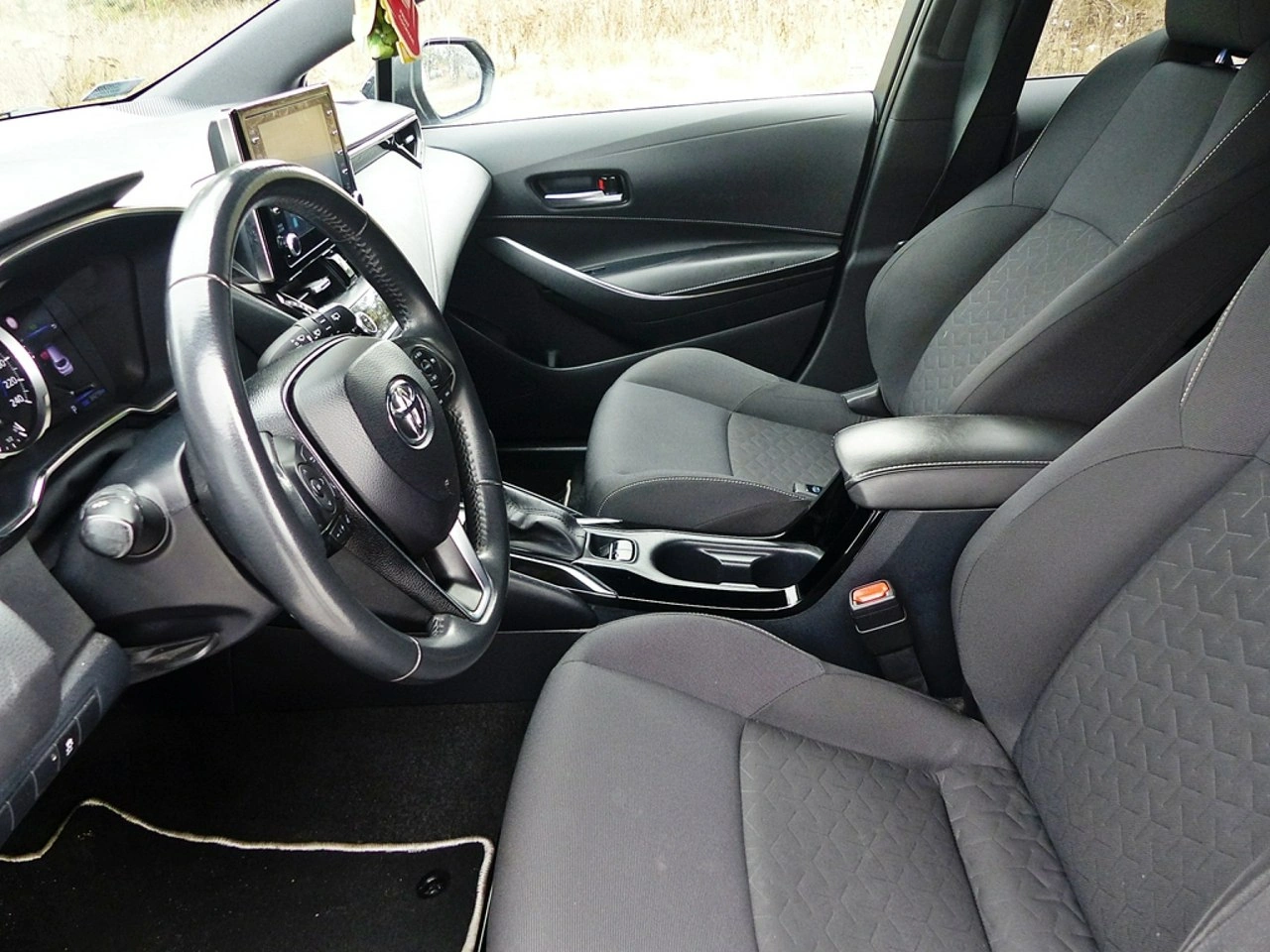 Toyota Corolla - Zdjęcie 18