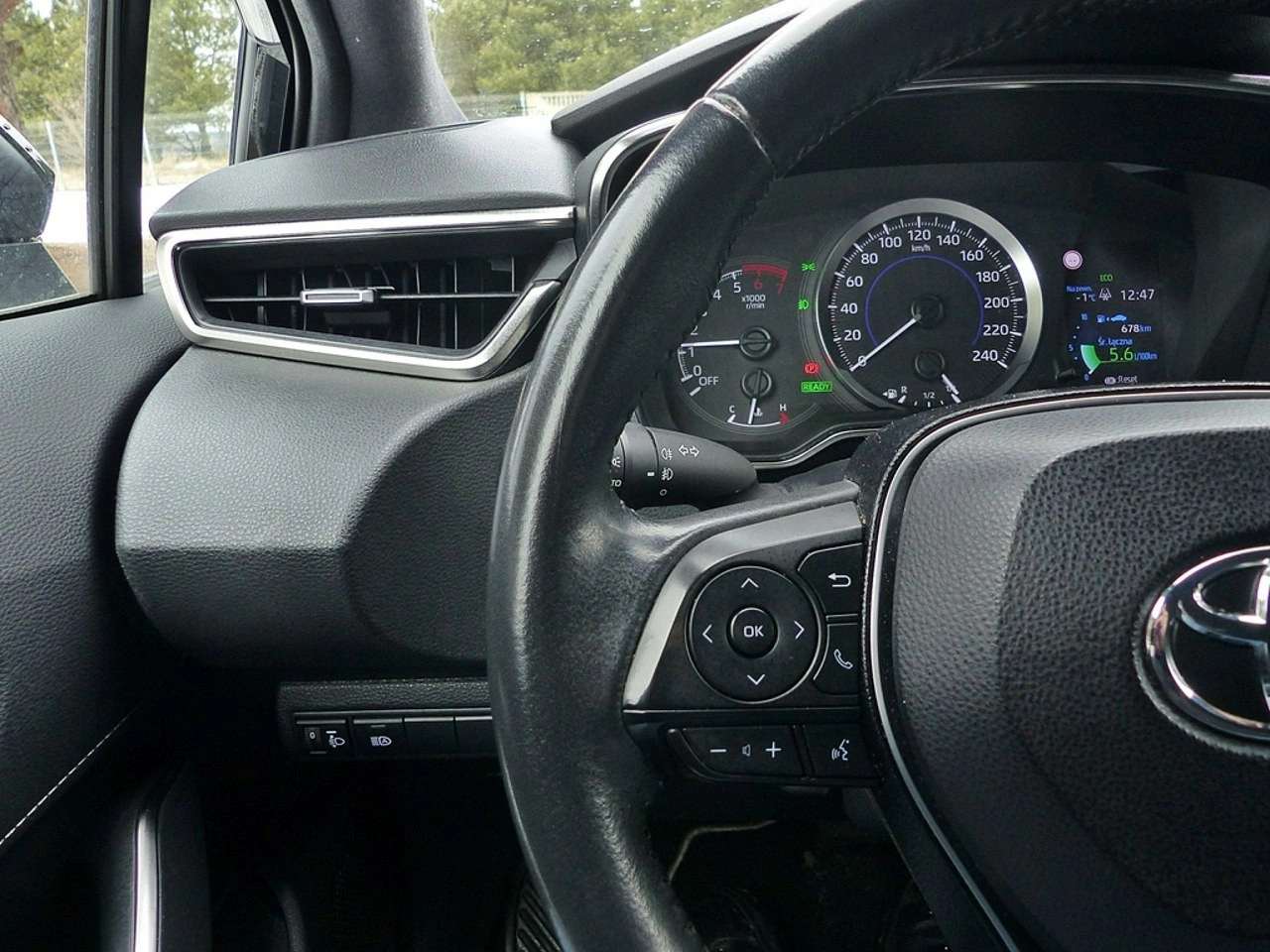 Toyota Corolla - Zdjęcie 29