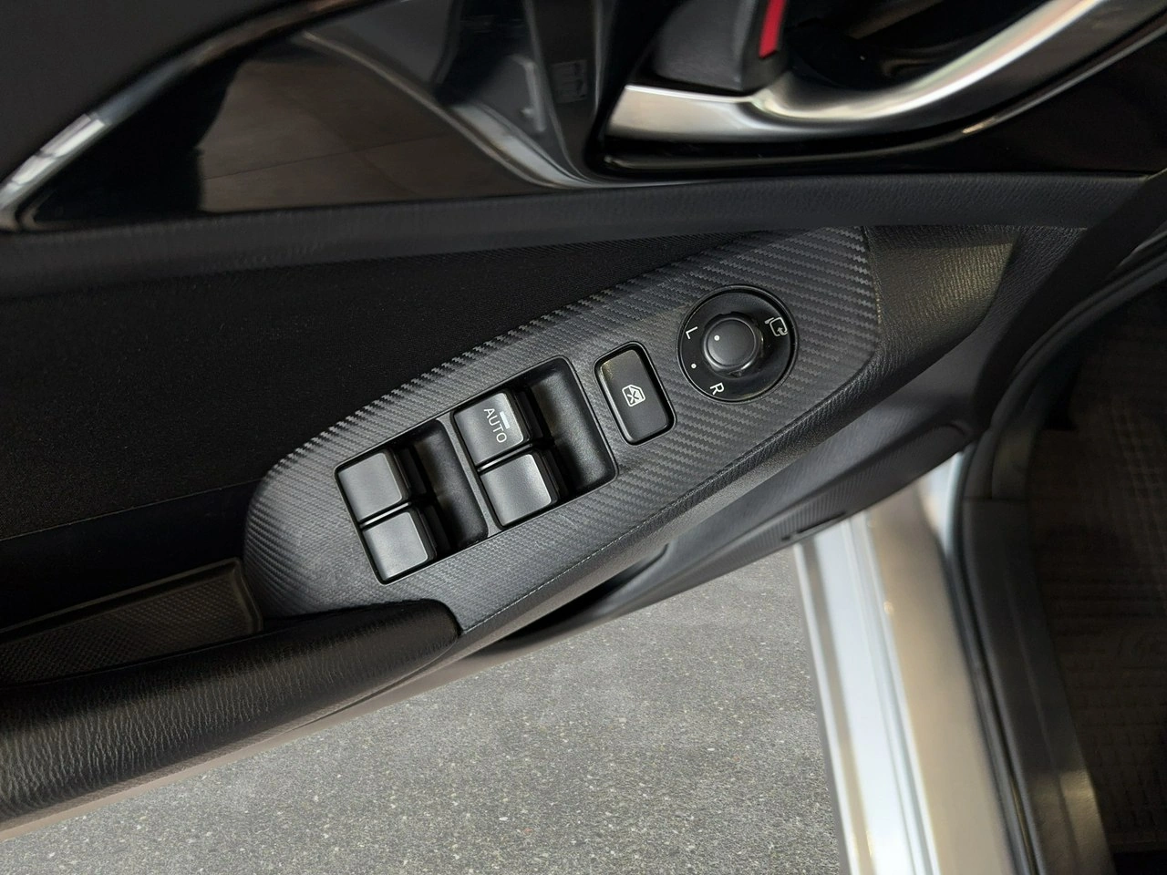 Mazda 3 - Zdjęcie 25