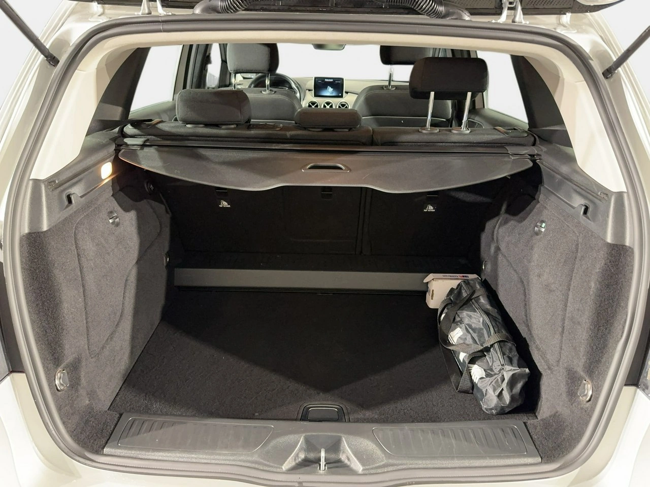 Mercedes B 180 - Zdjęcie 11
